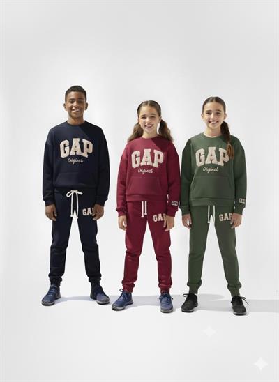 Punch İşlemeli Gap Eşofman Takımı