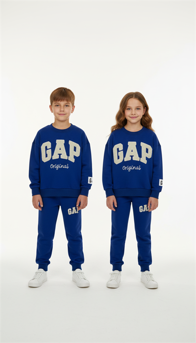 Punch İşlemeli Gap Eşofman Takımı