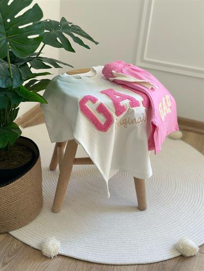 Punch İşlemeli Gap Şortlu Takım