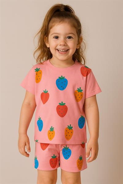 Renkli Çilek Detaylı Şortlu Takım