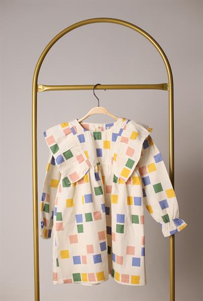 Renkli Kareli Yaka Detaylı Elbise