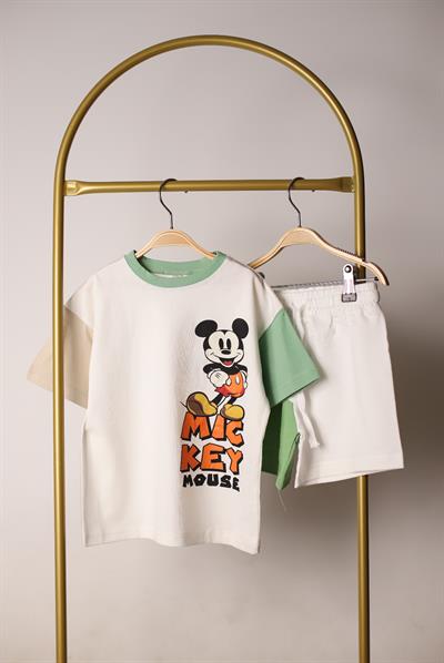 Renkli Kol Detaylı Mickey Şortlu Takım