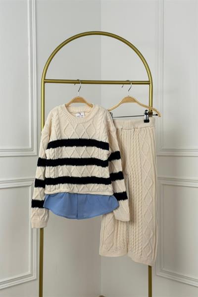 Siyah Çizgili Triko Takım