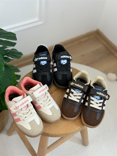 Spor Logolu Ayakkabı