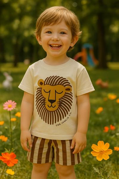 The Lion Çizgili Şortlu Takım