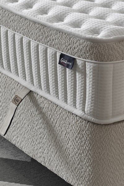 Cennet Yatak Lenon Premium 3’lü Set – Ledli Başlık, Fonksiyonel Sandıklı Baza ve Yüksek Dayanıklı Süngerli Ortopedik Yatak