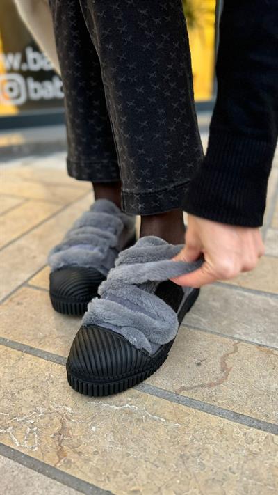%100 Deri Peluş Detaylı Çıtçıtlı Kadın Sneaker Gri