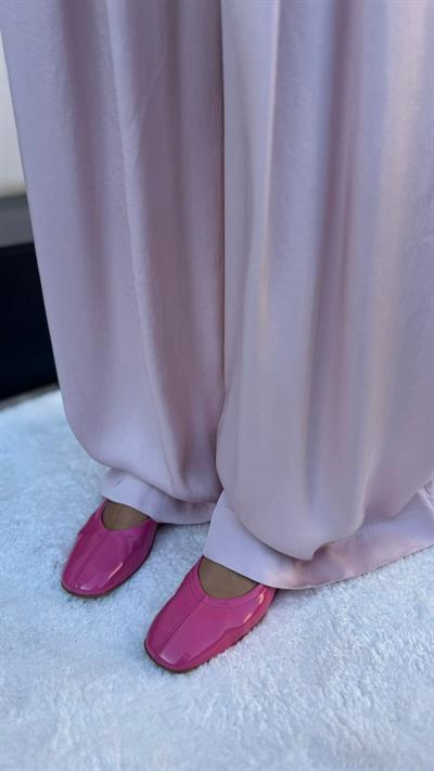 %100 Saf Deri Klasik Kadın Babet Pembe