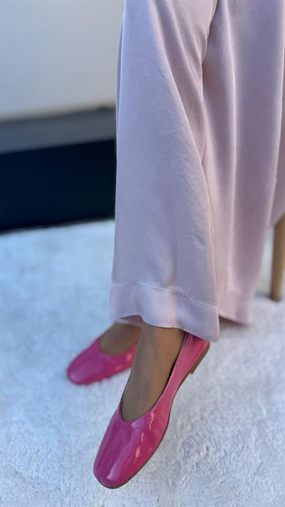 %100 Saf Deri Klasik Kadın Babet Pembe