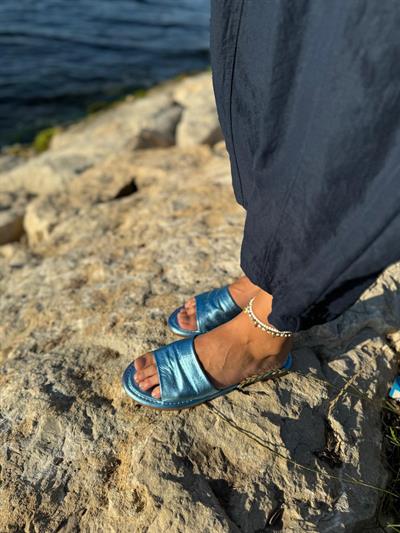 Basic  Hakiki Deri Düz Terlik Mavi