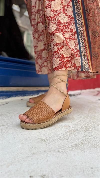Bilekten Bağlamalı Espadril Sandalet Taba