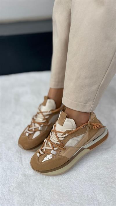 Çift Bağcık Detaylı El Yapımı %100 Hakiki  Deri Sneaker Taba