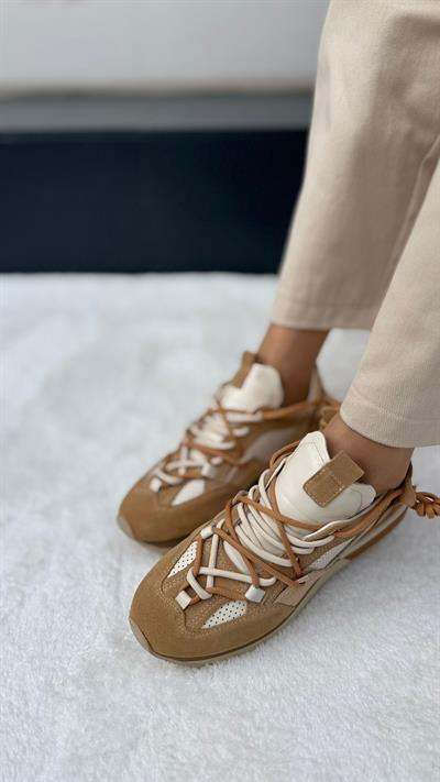 Çift Bağcık Detaylı El Yapımı %100 Hakiki  Deri Sneaker Taba