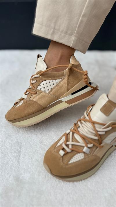 Çift Bağcık Detaylı El Yapımı %100 Hakiki  Deri Sneaker Taba