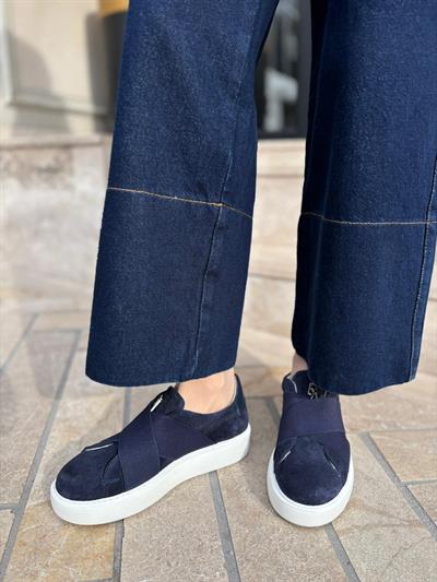 Düz Taban Çapraz Bantlı %100 Hakiki Deri Kadın Sneakers Lacivert