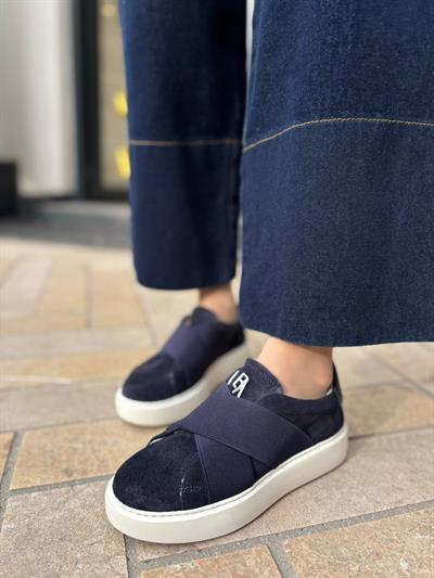 Düz Taban Çapraz Bantlı %100 Hakiki Deri Kadın Sneakers Lacivert