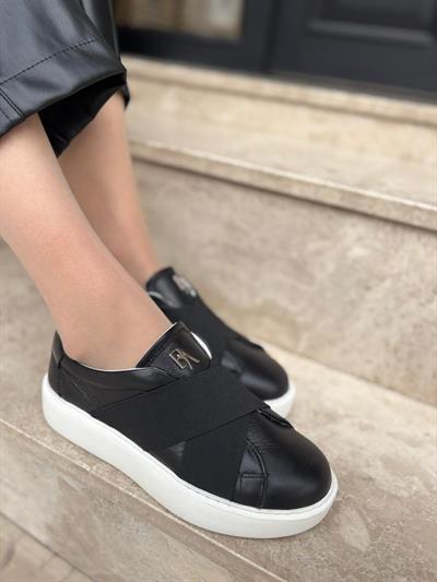 Düz Taban Çapraz Bantlı %100 Hakiki Deri Kadın Sneakers Siyah