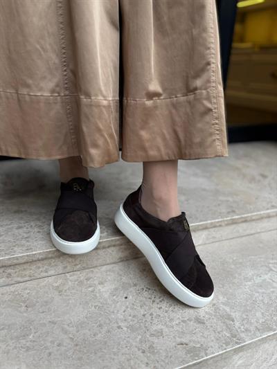Düz Taban Çapraz Bantlı %100 Hakiki Deri Kadın Sneakers Acı Kahve