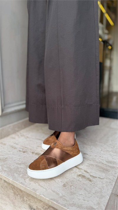 Düz Taban Çapraz Bantlı %100 Hakiki Deri Kadın Sneakers Taba