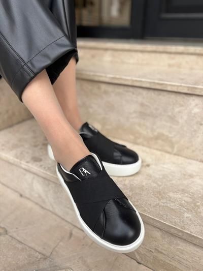 Düz Taban Çapraz Bantlı %100 Hakiki Deri Kadın Sneakers Siyah