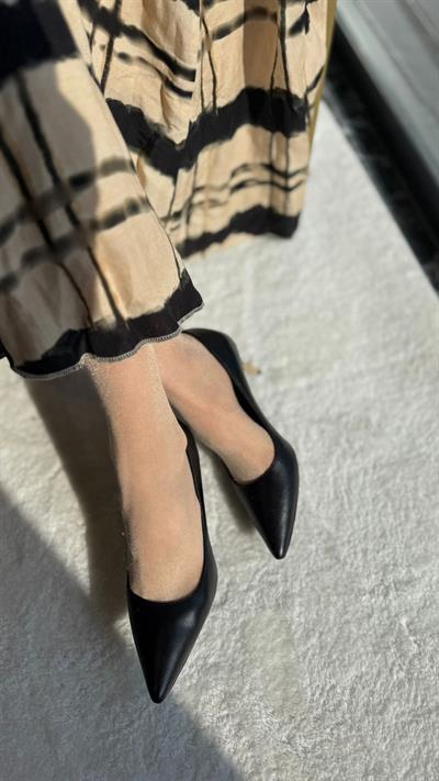 Gold Topuk Detaylı Özel Seri Hakiki Deri Stiletto Siyah