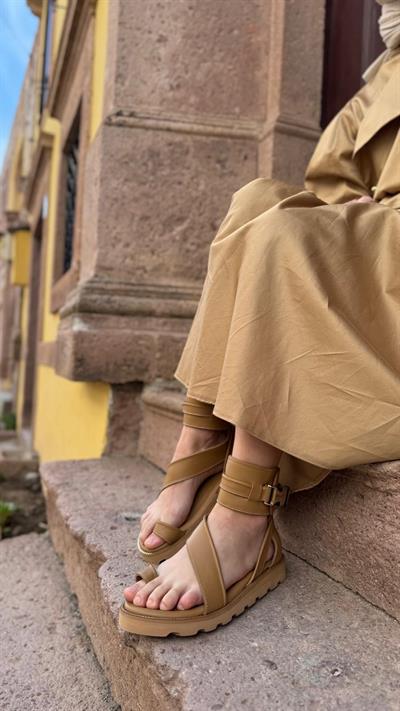 Jenny Billektan Bağlamalı Sandalet Füme