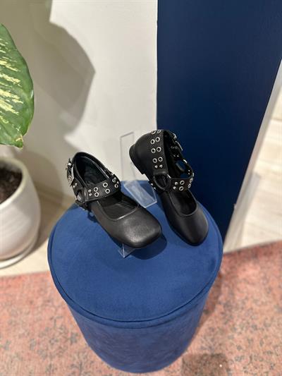 Punk Stil Göz Detaylı %100 Hakiki Gri Süet Babet Siyah