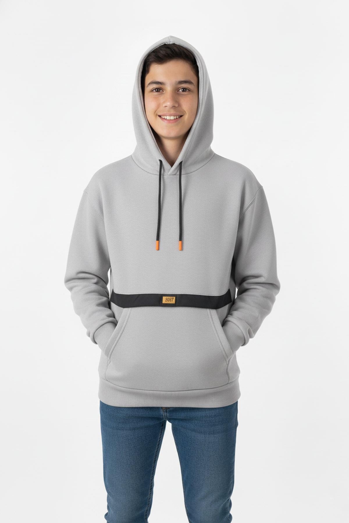 Kapşonlu Kanguru Cepli Detaylı Erkek Çocuk Sweatshirt