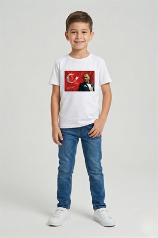 Bayrak Atatürk Baskılı Tshirtler