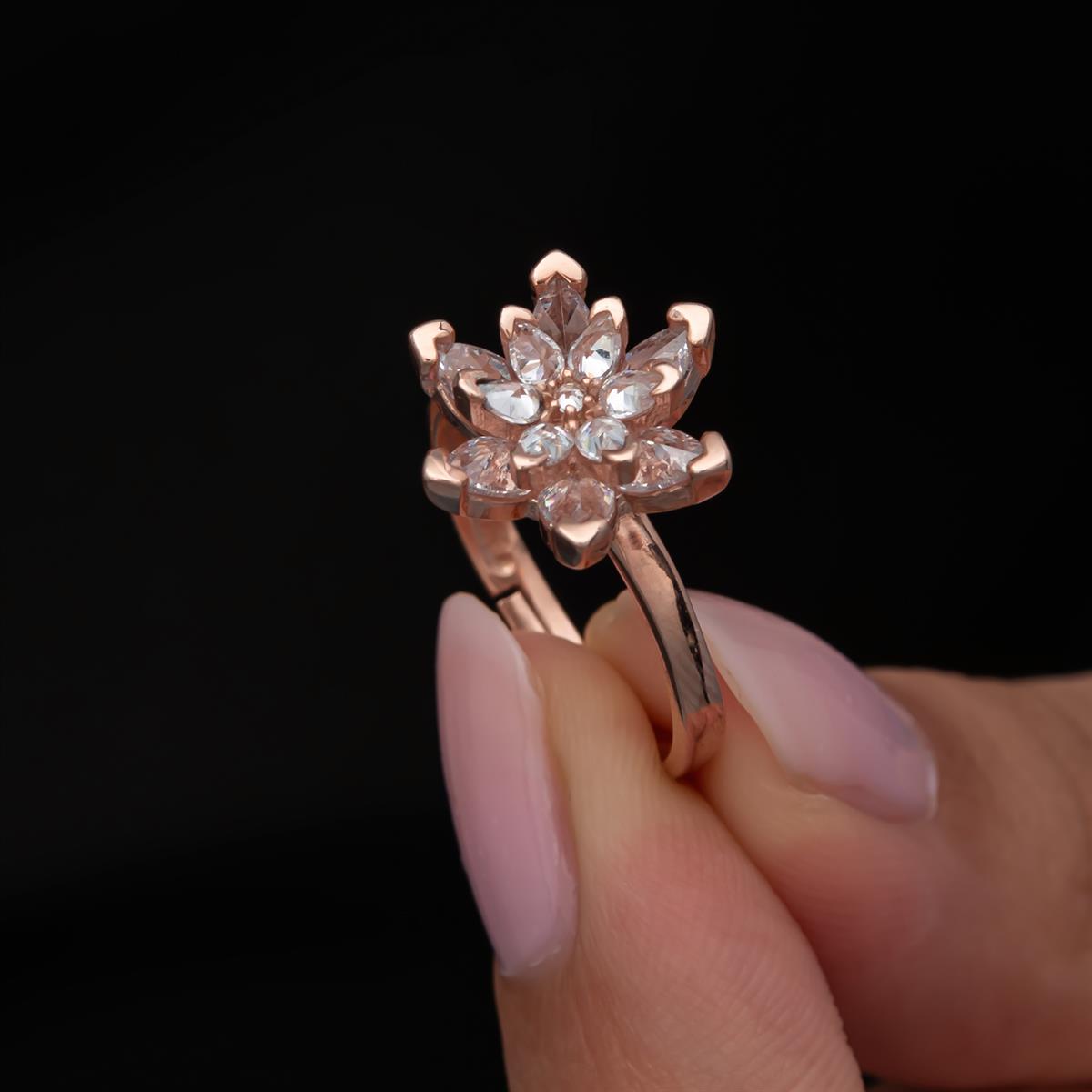 Beyaz Taşlı Lotus Çiçeği 925 Gümüş Kadın Yüzük