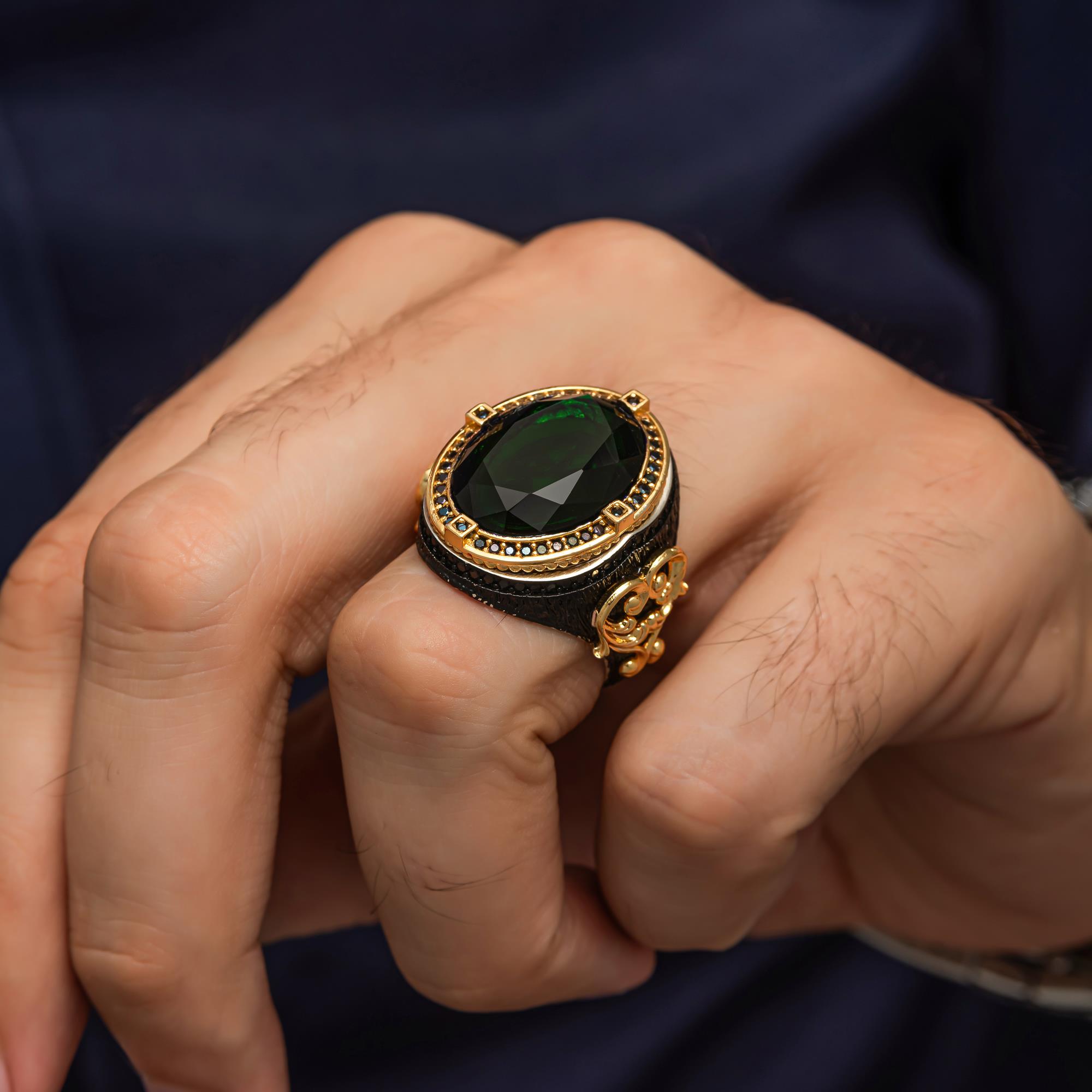 Oval Yeşil Taşlı 925 Ayar Gümüş Yüzük