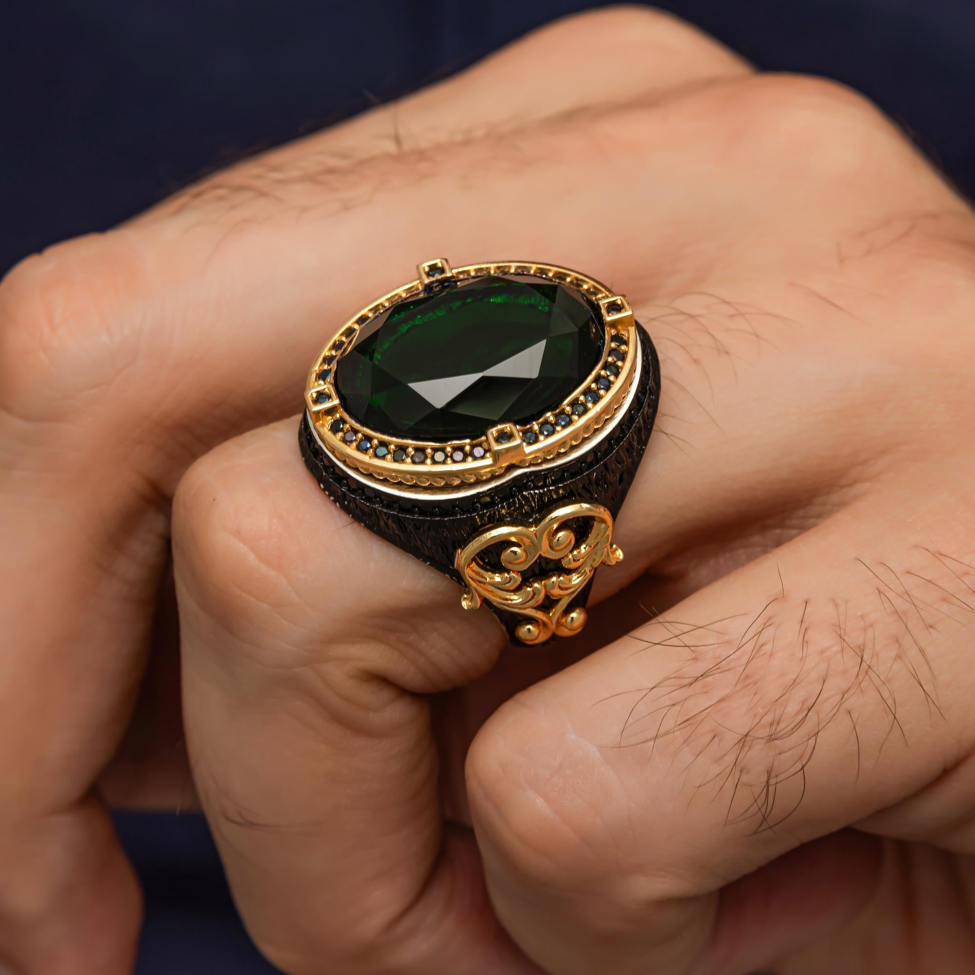 Oval Yeşil Taşlı 925 Ayar Gümüş Yüzük