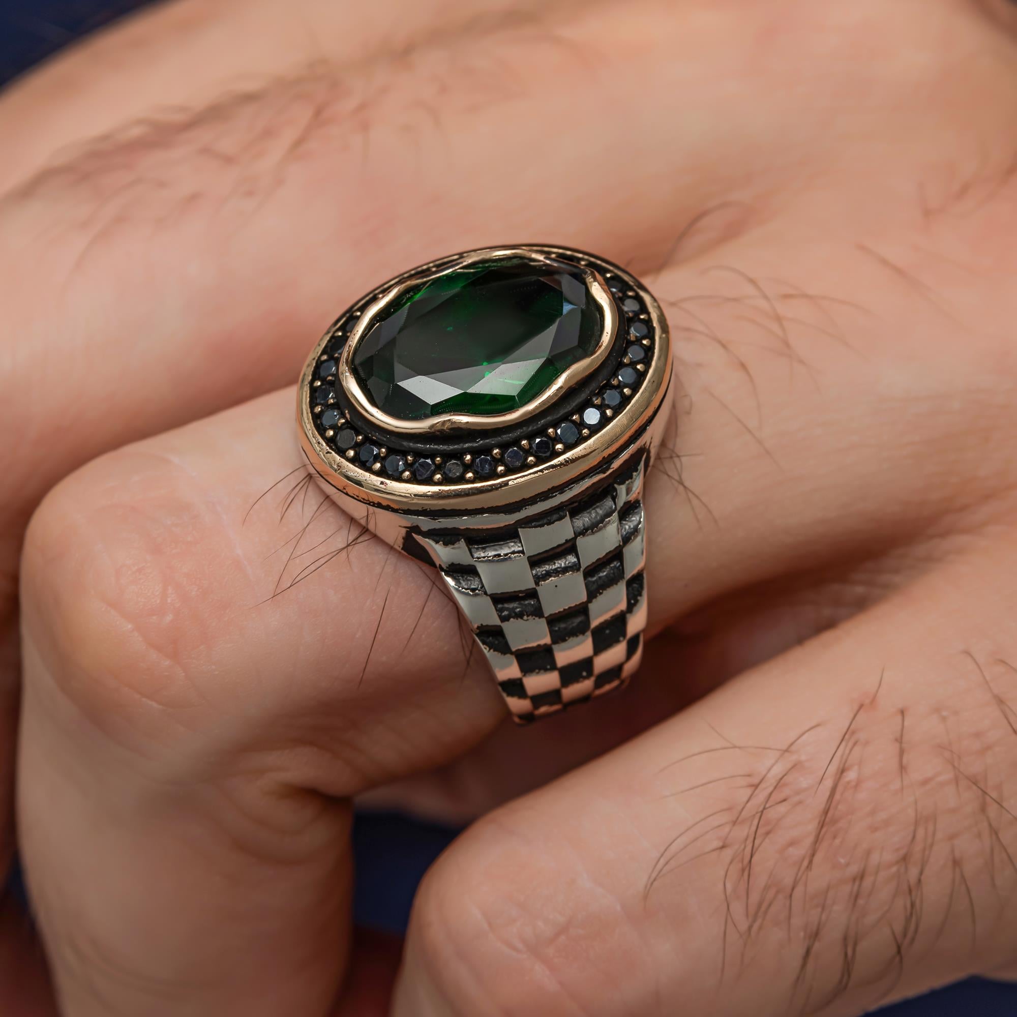 Oval Yeşil Taşlı Kordon Modeli 925 Gümüş Erkek Yüzük