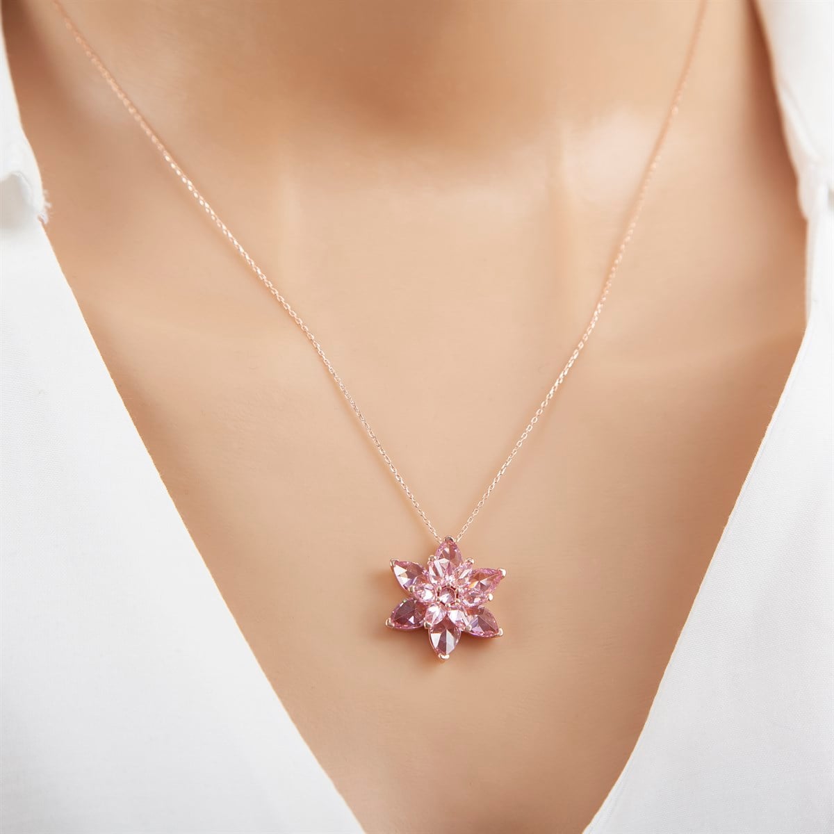 Pembe Lotus Çiçeği Rose Kaplama 925 Gümüş Kadın Kolye