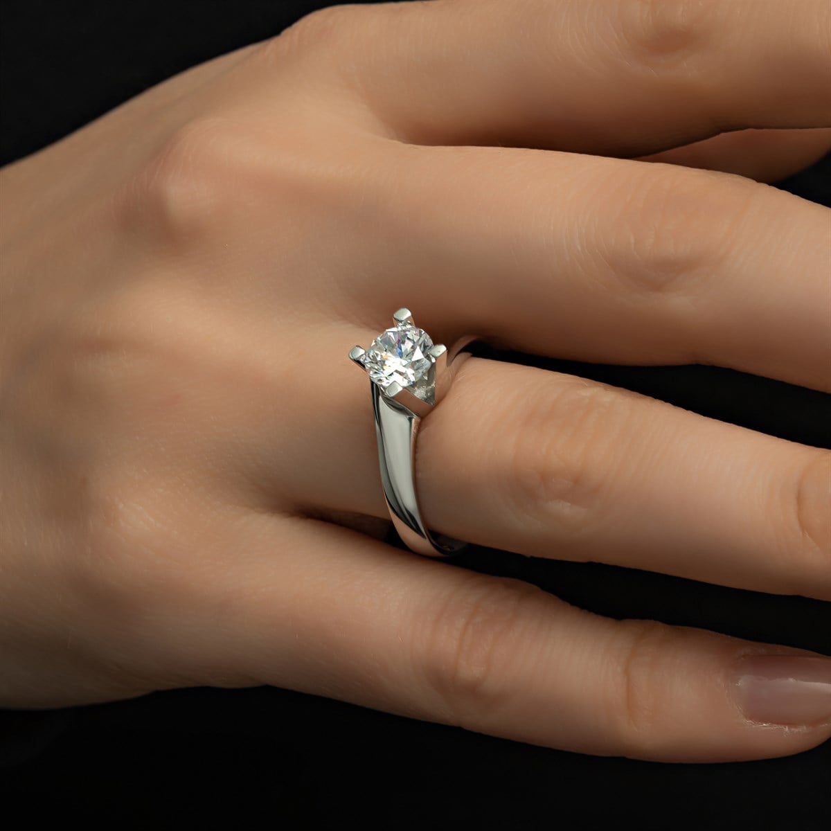 Swarovski Taşlı 925 Gümüş Tektaş Yüzük