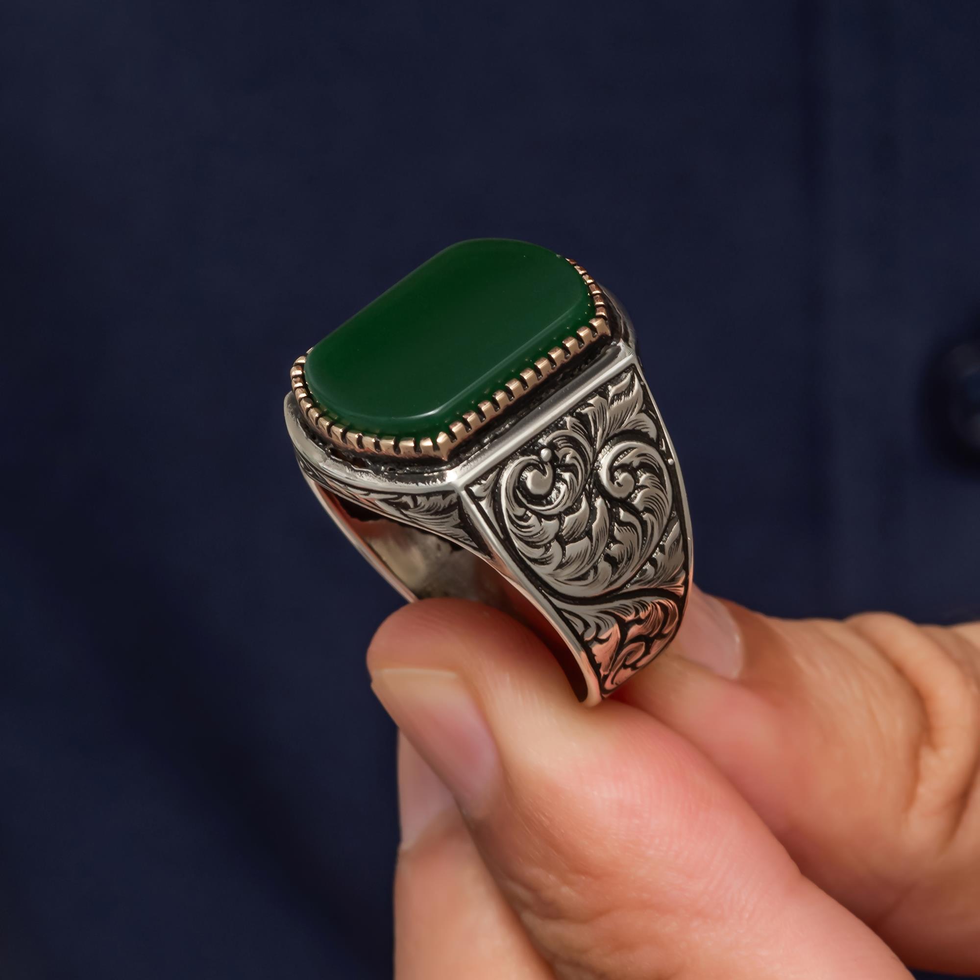 Yeşil Akik Taşlı Oyma Motif 925 Gümüş Erkek Yüzük