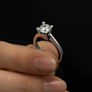4 Tırnak Swarovski Taşlı Gümüş  Yüzük
