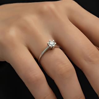 6 Tırnaklı Swarovski Taşlı Gümüş  Yüzük