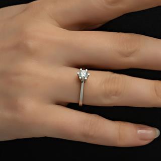 6 Tırnaklı Swarovski Taşlı Gümüş  Yüzük
