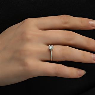 6 Tırnaklı Swarovski Taşlı Gümüş  Yüzük
