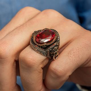 Aslan Başı Kapı Tokmak Modeli Kırmızı Taşlı 925 Gümüş Yüzük