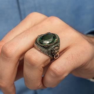 Aslan Başı Kapı Tokmak Modeli Yeşil Taşlı 925 Gümüş Yüzük