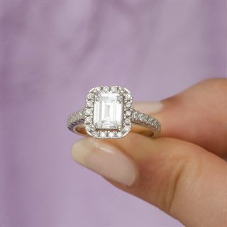 Baget Zirkon TaşlıTektaş Gümüş Bayan Yüzük