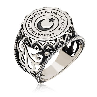 Cesaretiyle Yaşamayan Esaretiyle Ölür Yazılı 925 Gümüş Erkek Yüzük
