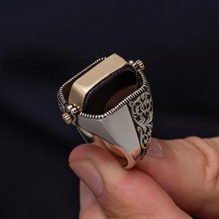 Çift Taraflı İsimli Siyah Mineli 925 Gümüş Erkek Yüzük