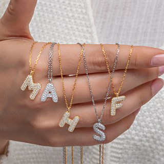 Gümüş Altın Kaplama Taşlı Harf Kolye