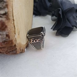 Gümüş İsimli Oniks Taşlı Erkek Yüzük