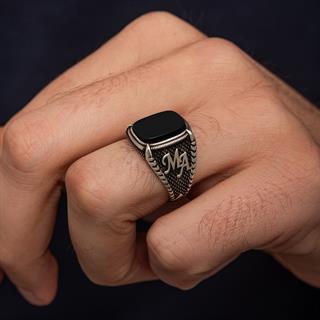 Oniks Taşlı Harfli 925 Gümüş Yüzük