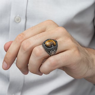 Kaplan Gözü Taşlı Akrep Figürlü 925 Gümüş Erkek Yüzük