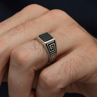 Kare Siyah Taşlı Grek Motif 925 Gümüş Yüzük Erkek